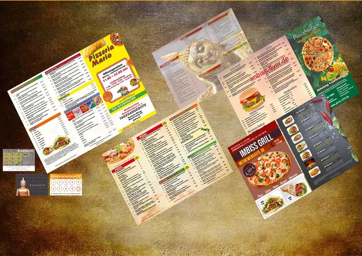 Gedruckte Pizza Flyer, gefächert angeordnet